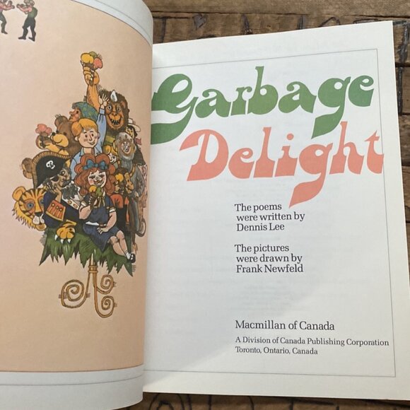 (VB).Vintage. Books. Garbage Delight. First Paperback Edition.1977. - Picture 4 of 7